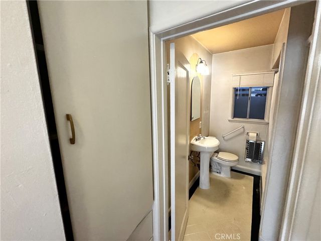 1820 Hillhurst Avenue, Los Feliz, CA 90027