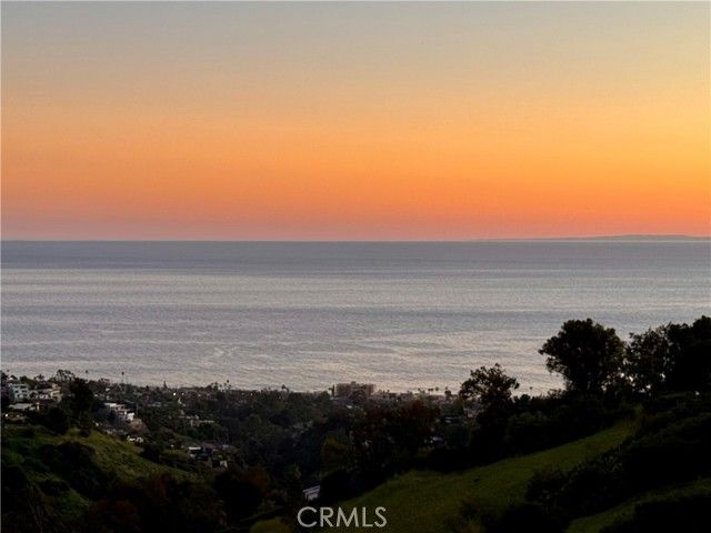 2155 Temple Hills, Laguna Beach, CA 92651