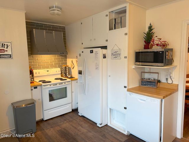 515 Bunker Ave, Kellogg, ID 83837