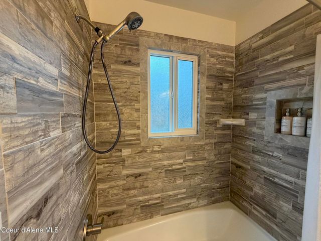 515 Bunker Ave, Kellogg, ID 83837