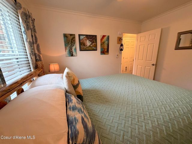 515 Bunker Ave, Kellogg, ID 83837