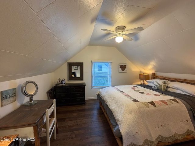 515 Bunker Ave, Kellogg, ID 83837