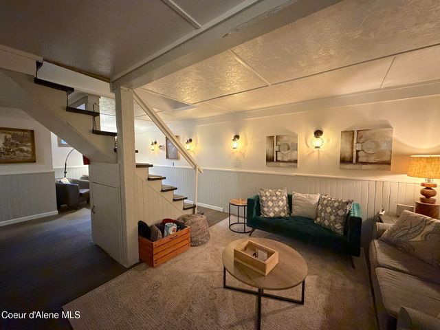 515 Bunker Ave, Kellogg, ID 83837