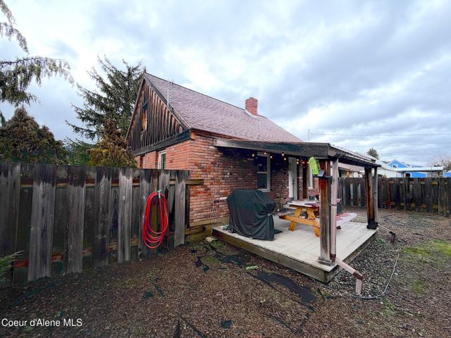 515 Bunker Ave, Kellogg, ID 83837