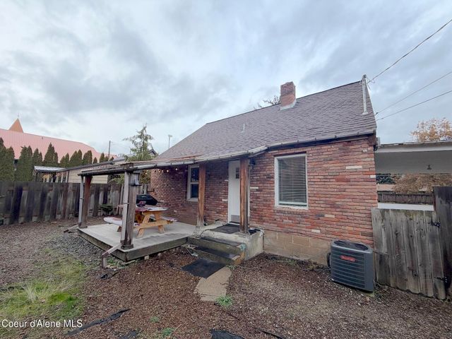 515 Bunker Ave, Kellogg, ID 83837