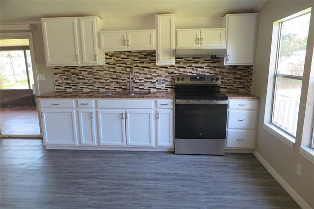 108 PINESHORE DRIVE, Satsuma, FL 32189