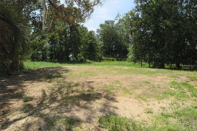 108 PINESHORE DRIVE, Satsuma, FL 32189