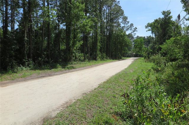 108 PINESHORE DRIVE, Satsuma, FL 32189