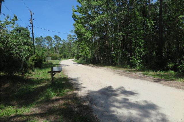 108 PINESHORE DRIVE, Satsuma, FL 32189