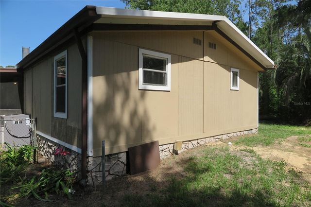 108 PINESHORE DRIVE, Satsuma, FL 32189