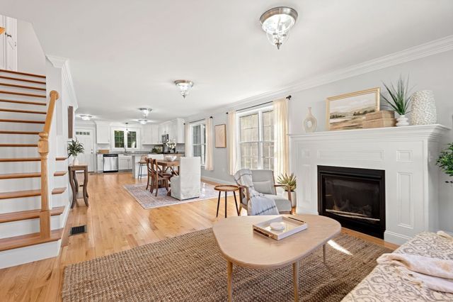 9 Olde Glory Way 9, Merrimac, MA 01860