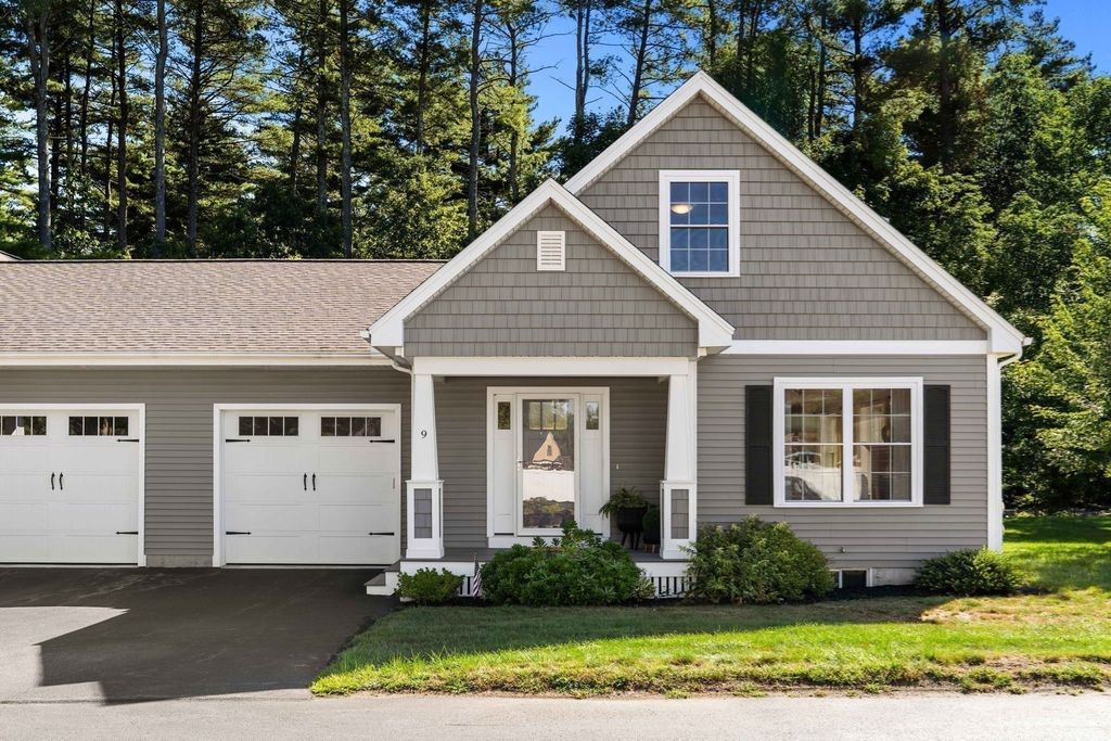 9 Olde Glory Way 9, Merrimac, MA 01860