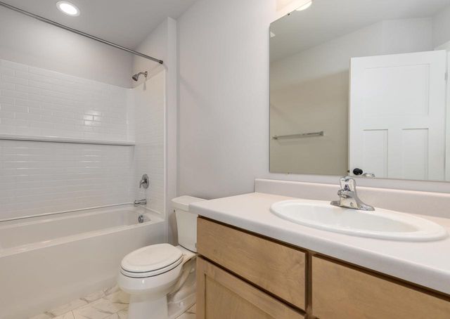 6401 Prairie Wood Drive, Mcfarland, WI 53558