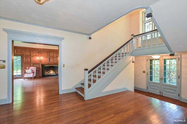 155 Chestnut Ridge Road, Saddle River, NJ 07458