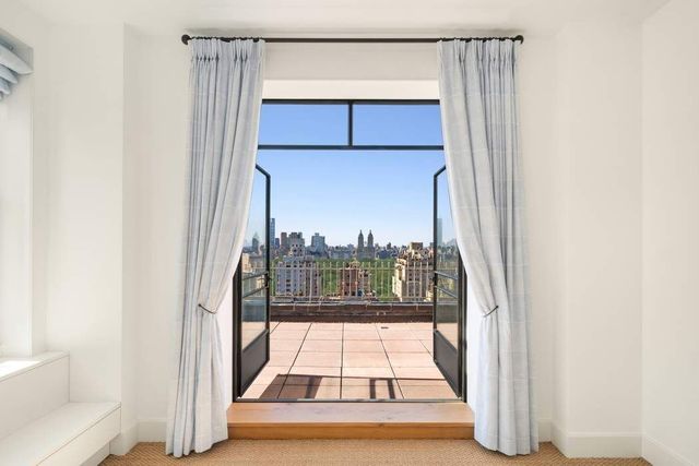 784 Park Avenue PHC, New York City, NY 10021