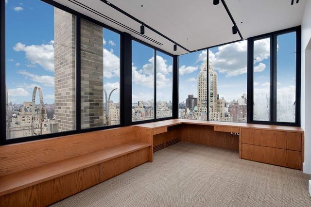 784 Park Avenue PHC, New York City, NY 10021