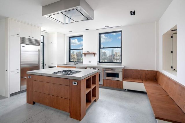 784 Park Avenue PHC, New York City, NY 10021