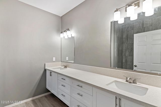 1027 W Speedway Boulevard, Tucson, AZ 85745