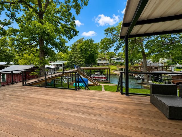 154 Harbor Drive, Gun Barrel City, TX 75156