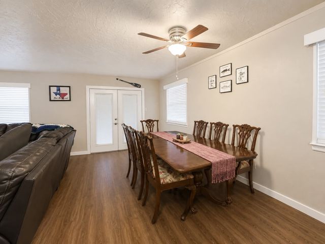 154 Harbor Drive, Gun Barrel City, TX 75156