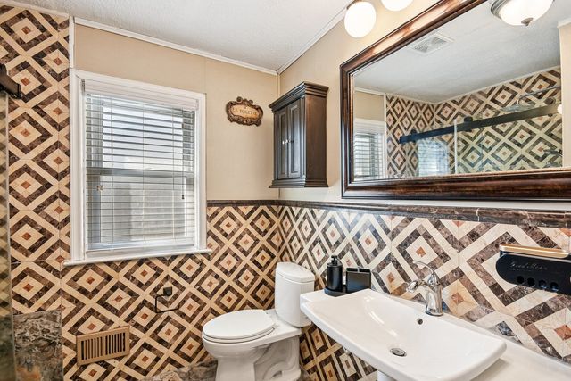 719 N Elmhurst Avenue, Mount Prospect, IL 60056