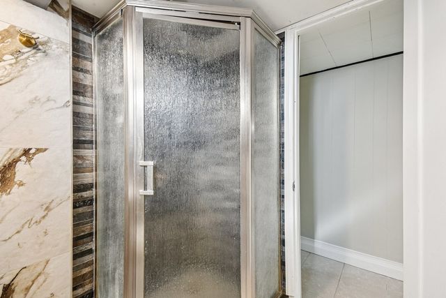 719 N Elmhurst Avenue, Mount Prospect, IL 60056