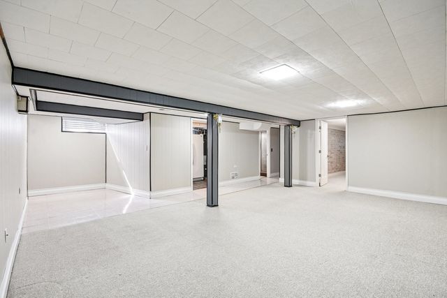 719 N Elmhurst Avenue, Mount Prospect, IL 60056