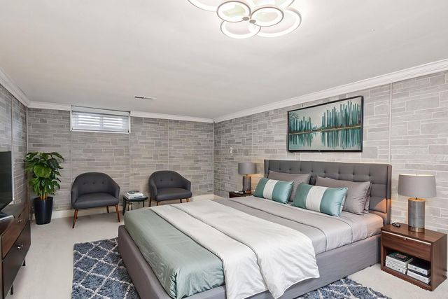 719 N Elmhurst Avenue, Mount Prospect, IL 60056