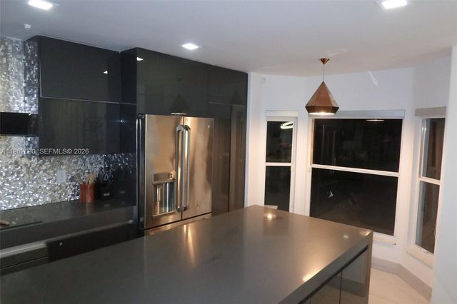 3340 SW 50th St, Hollywood, FL 33312