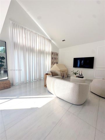 3340 SW 50th St, Hollywood, FL 33312