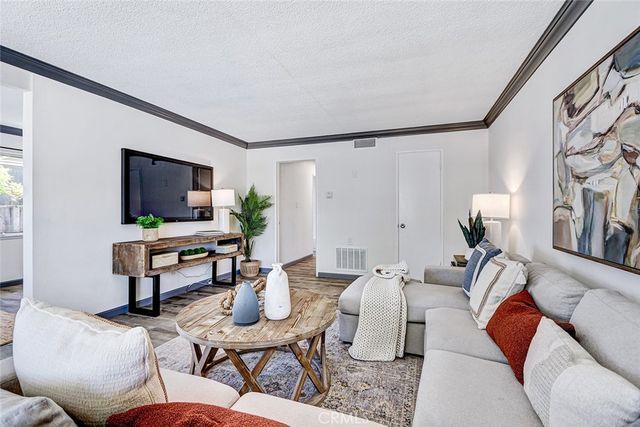20517 Toluca, Torrance, CA 90503