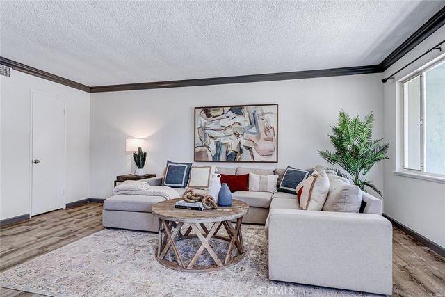 20517 Toluca, Torrance, CA 90503