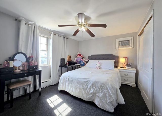 5 South Lane, Levittown, NY 11756