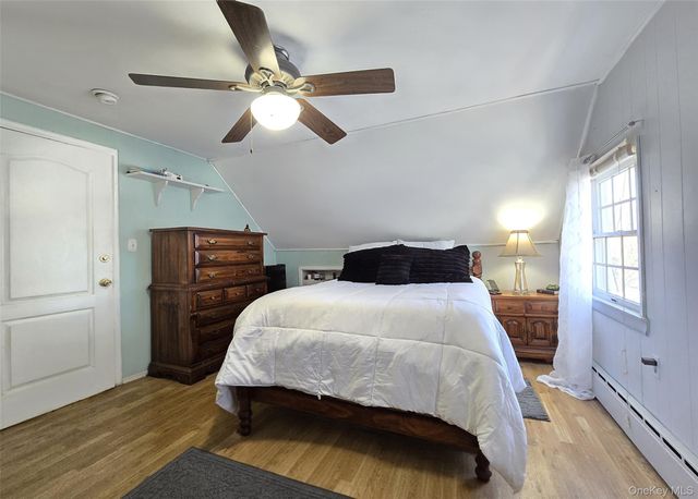 5 South Lane, Levittown, NY 11756