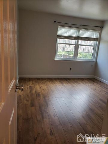 147 Overlook Court 1471, Woodbridge Proper, NJ 07095