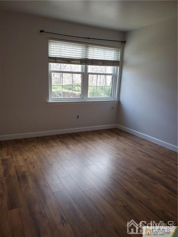 147 Overlook Court 1471, Woodbridge Proper, NJ 07095