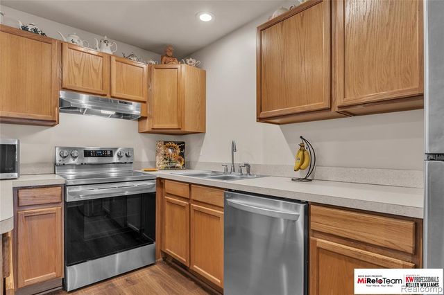 19508 Stanford Lane 5, Roseville, MI 48066