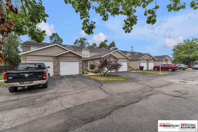 19508 Stanford Lane 5, Roseville, MI 48066