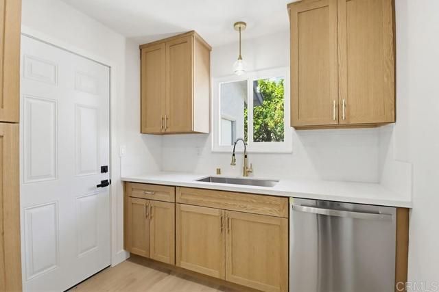 351 Ridgecrest Drive, San Diego, CA 92114