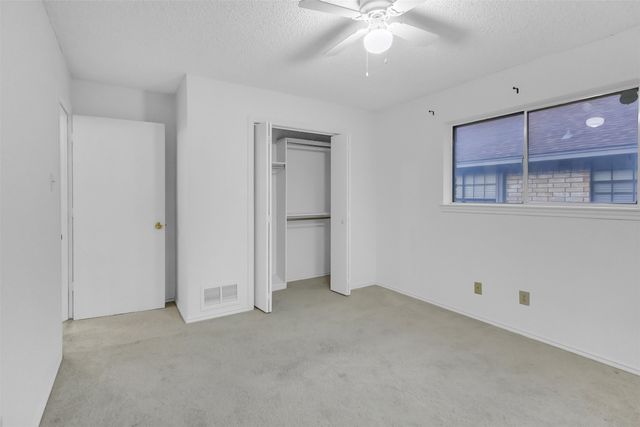 421 Pebblecreek Drive, Garland, TX 75040