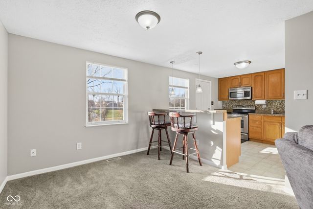 5745 Dollar Hide South Drive S, Indianapolis, IN 46221