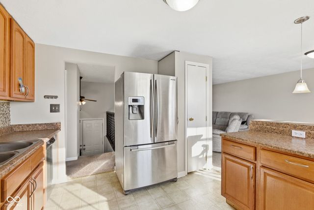 5745 Dollar Hide South Drive S, Indianapolis, IN 46221