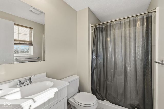 5745 Dollar Hide South Drive S, Indianapolis, IN 46221