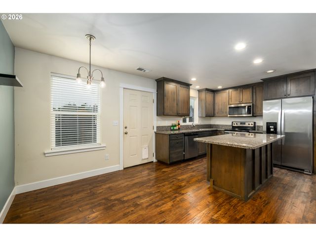 110 TERESA Ln, Winston, OR 97496