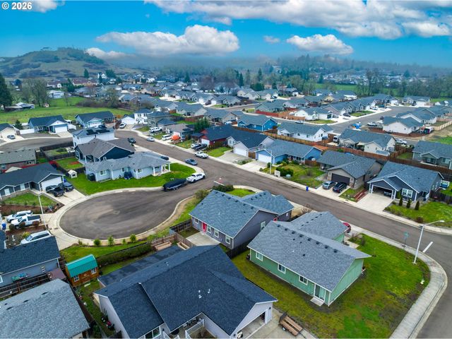 110 TERESA Ln, Winston, OR 97496