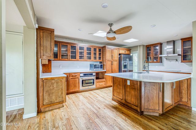 3011 PIEDMONT Drive, El Paso, TX 79902