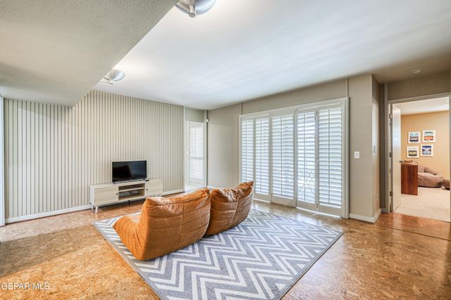 3011 PIEDMONT Drive, El Paso, TX 79902