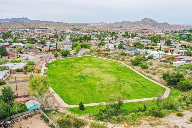 3011 PIEDMONT Drive, El Paso, TX 79902