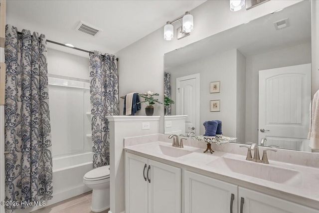 124 Lark Drive, West End, NC 27376