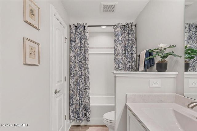 124 Lark Drive, West End, NC 27376